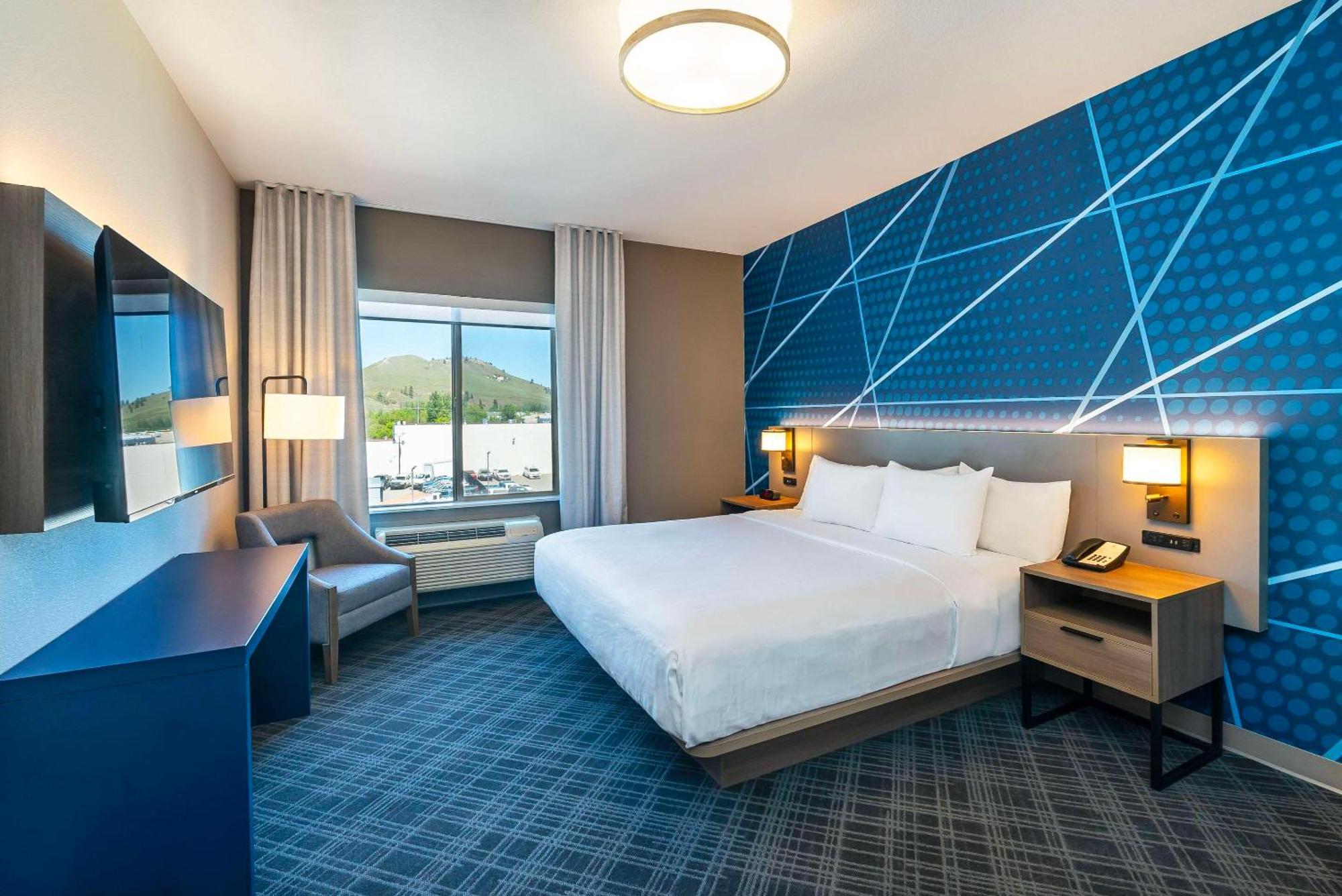 Comfort Suites Kelowna Extérieur photo