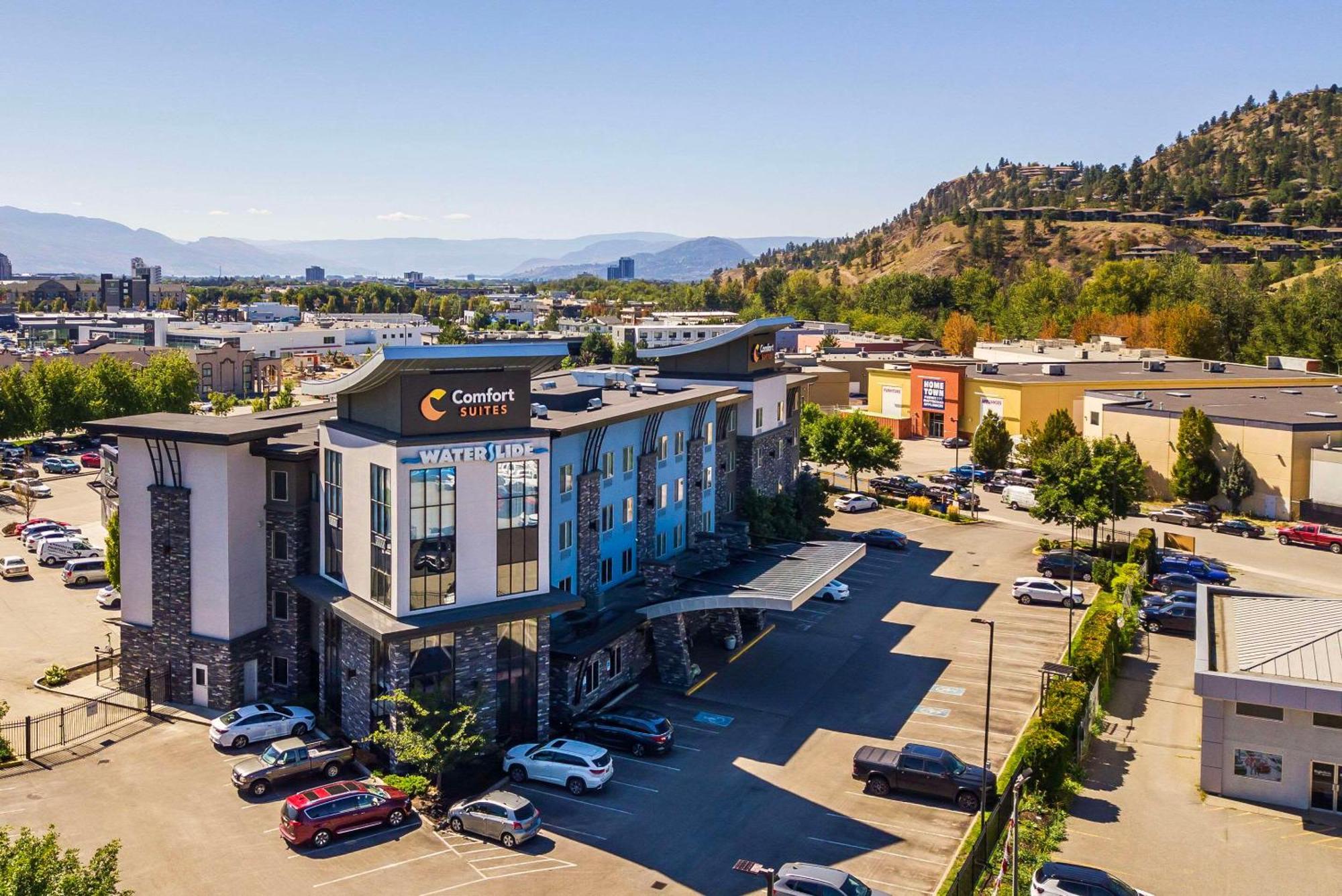 Comfort Suites Kelowna Extérieur photo