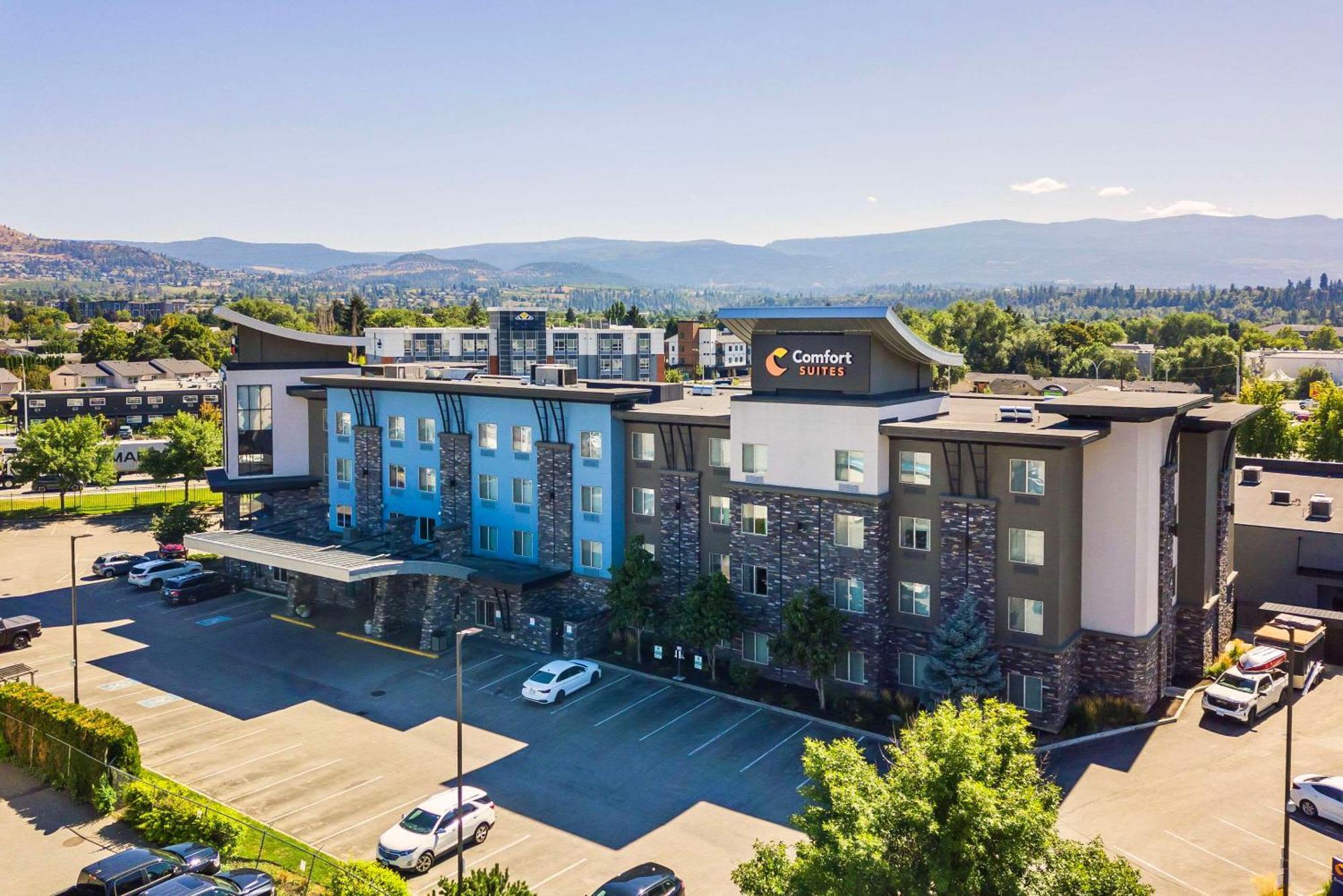 Comfort Suites Kelowna Extérieur photo